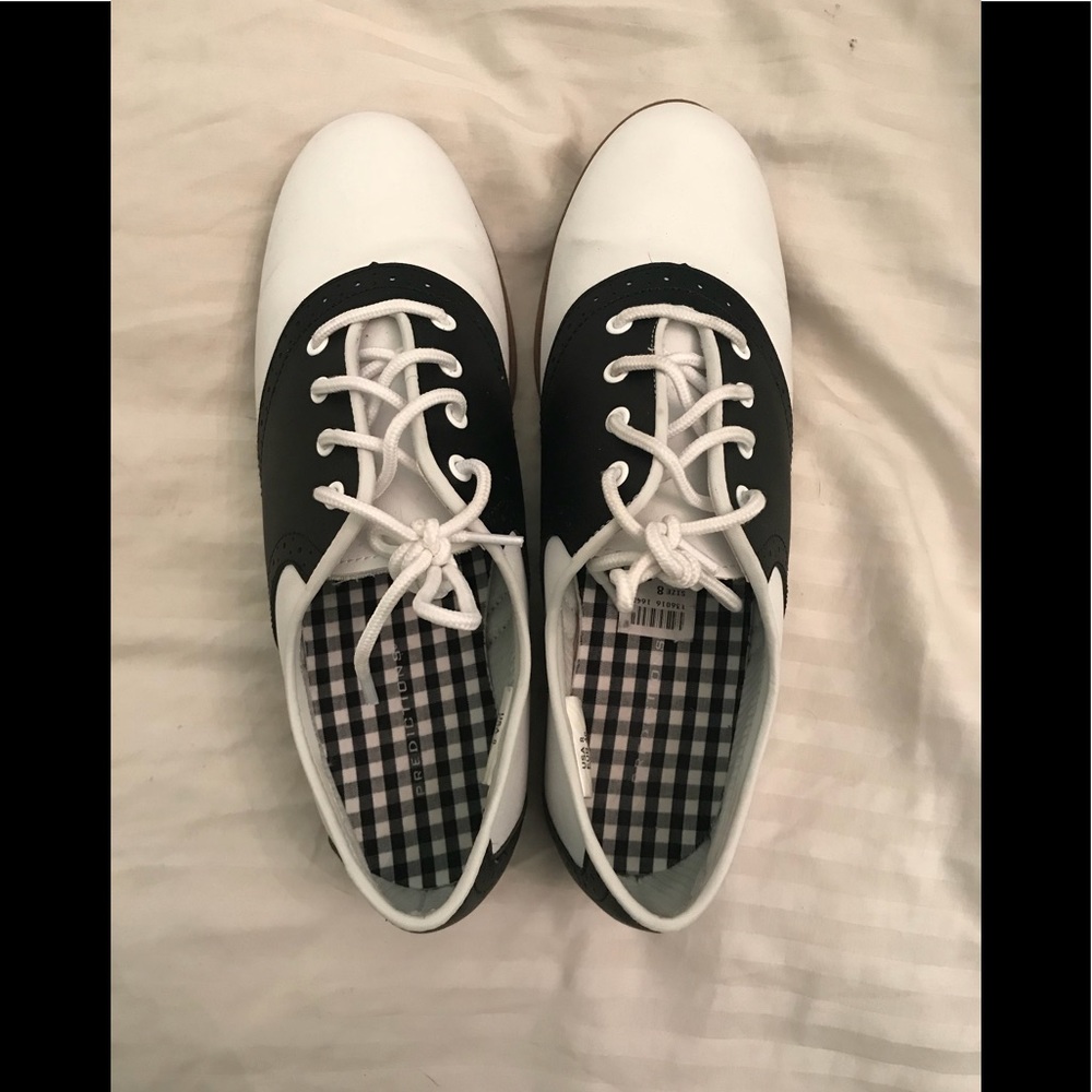 Saddle oxfords